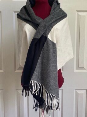 Neutral Colorblock Fringe Shawl Wrap - Gray, Light Gray, Cream